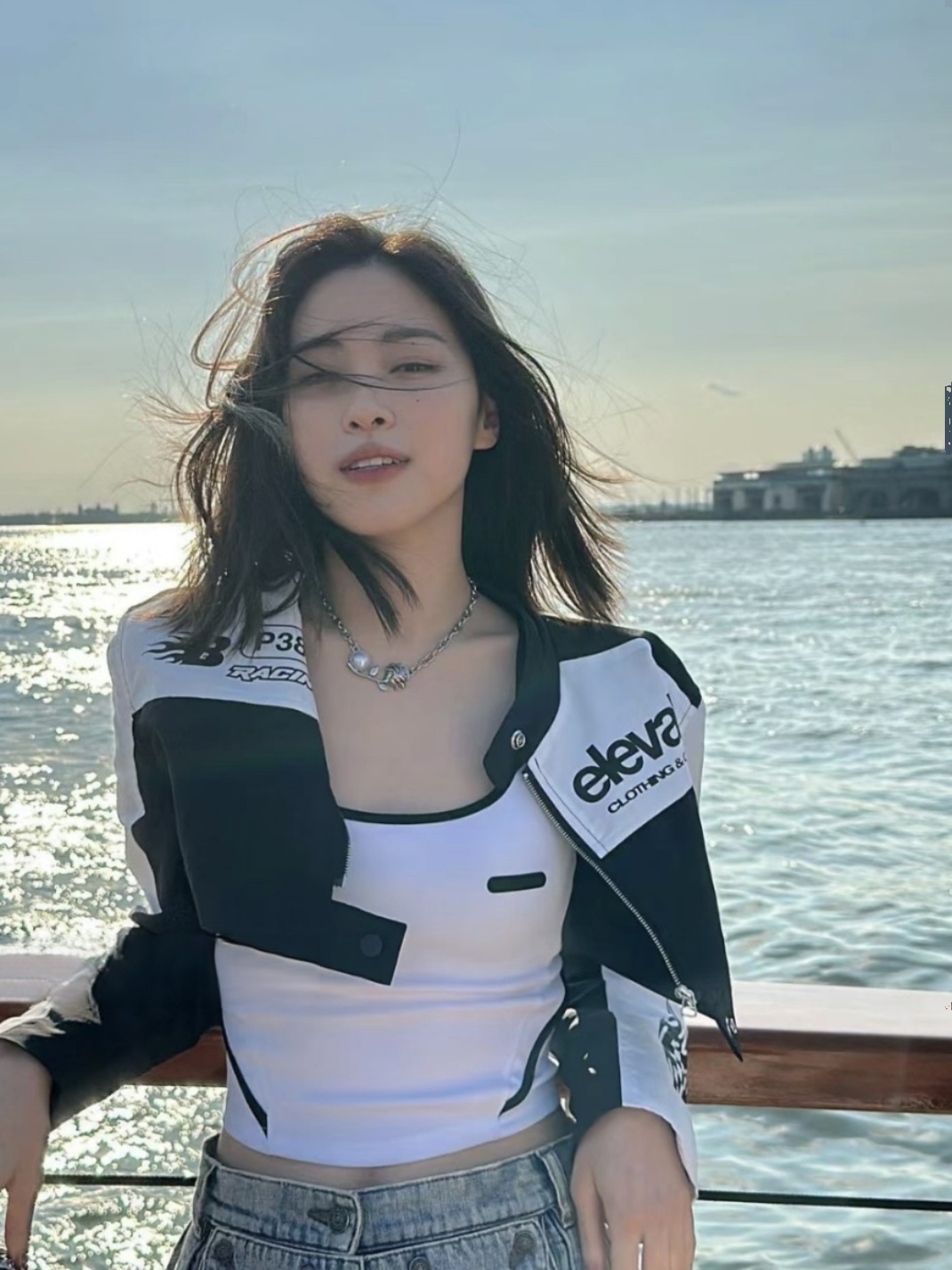 Unique Early Autumn Racing Short Motorcycle Jacket in ITZY Style - Casual Outerwear for Effortless Chic Unique Early Autumn Racing Short Motorcycle Jacket in ITZY Style - Casual Outerwear for Effortless Chic