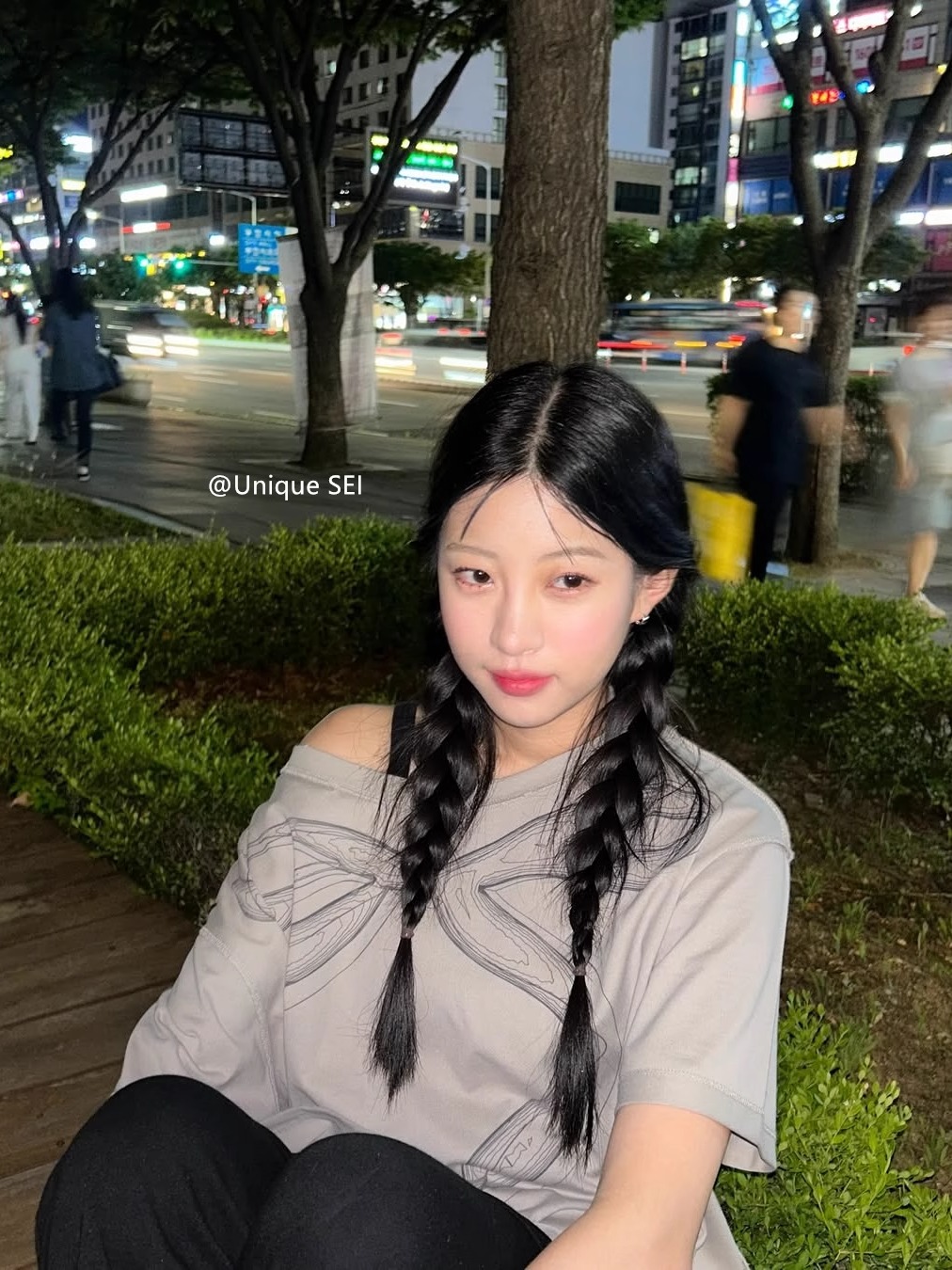 Unique Korean Style Sweet Bow Off-Shoulder Short Sleeve T-Shirt Top for Casual 90s Y2K Fashion Unique Korean Style Sweet Bow Off-Shoulder Short Sleeve T-Shirt Top for Casual 90s Y2K Fashion