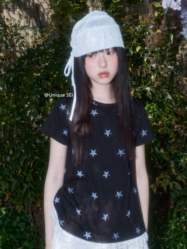 Unique Lace Layered Slimming Casual Short Sleeve T-Shirt - Versatile Street Style for a Sweet Age-Reducing Look Unique Lace Layered Slimming Casual Short Sleeve T-Shirt - Versatile Street Style for a Sweet Age-Reducing Look