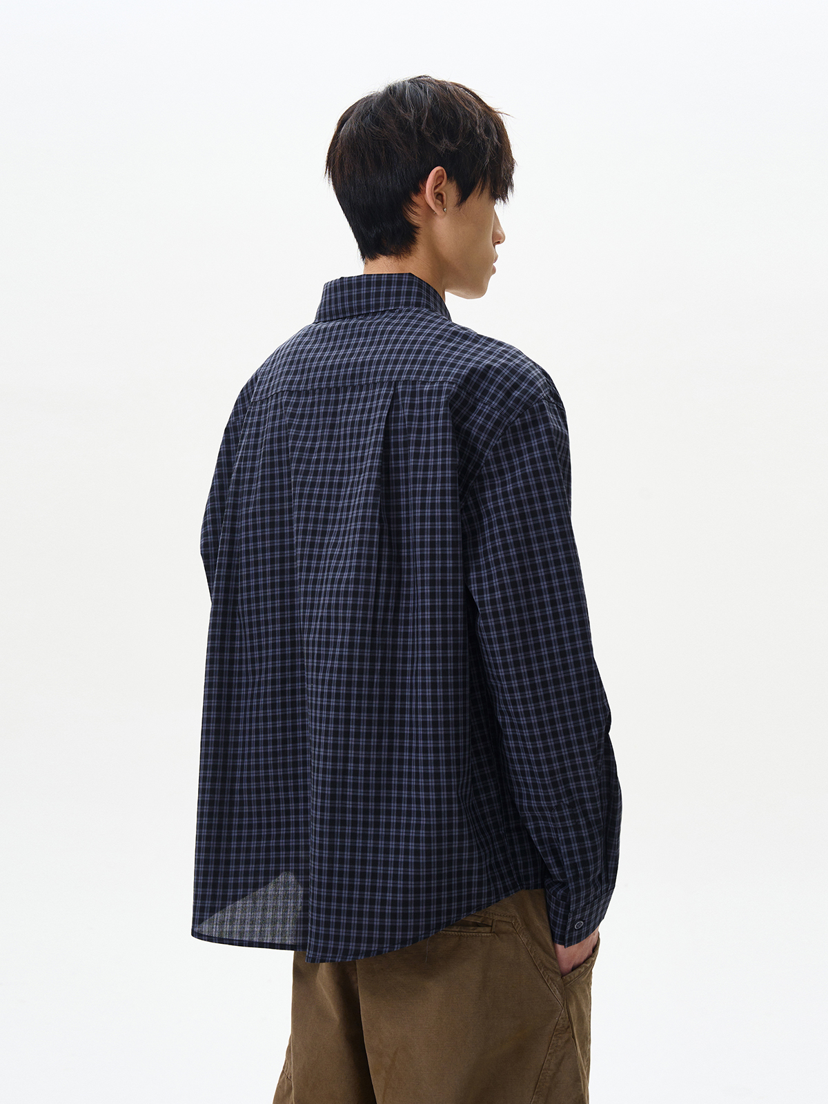 Unisex American Retro Checkered Long Sleeve Shirt - Relaxed Fit, Versatile Casual Top for Men and Women, 90s Style Unisex American Retro Checkered Long Sleeve Shirt - Relaxed Fit, Versatile Casual Top for Men and Women, 90s Style