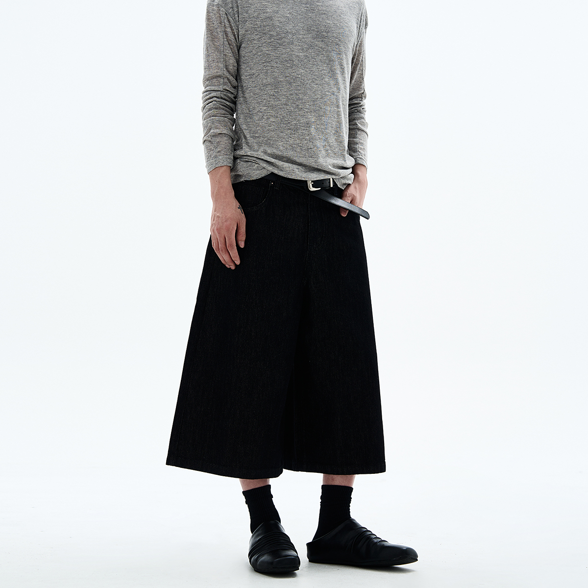 Unisex American Retro Denim Shorts - Trendy Loose Straight Fit 8-Point Pants for Summer, Casual Vintage Style