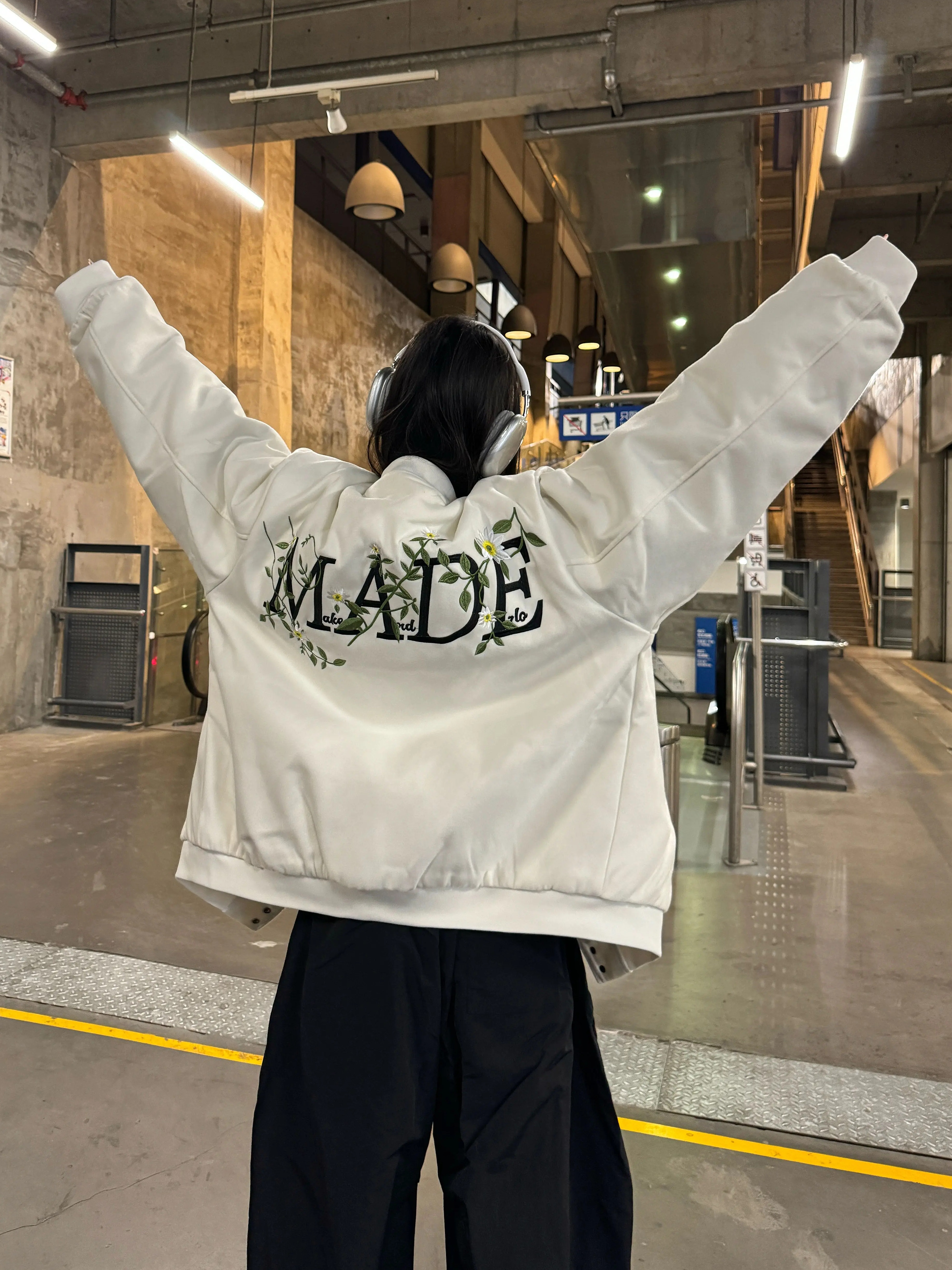 Unisex Floral Embroidery Baseball Jacket - Thickened Cotton Winter Coat, Trendy Amoeba Design Unisex Floral Embroidery Baseball Jacket - Thickened Cotton Winter Coat, Trendy Amoeba Design