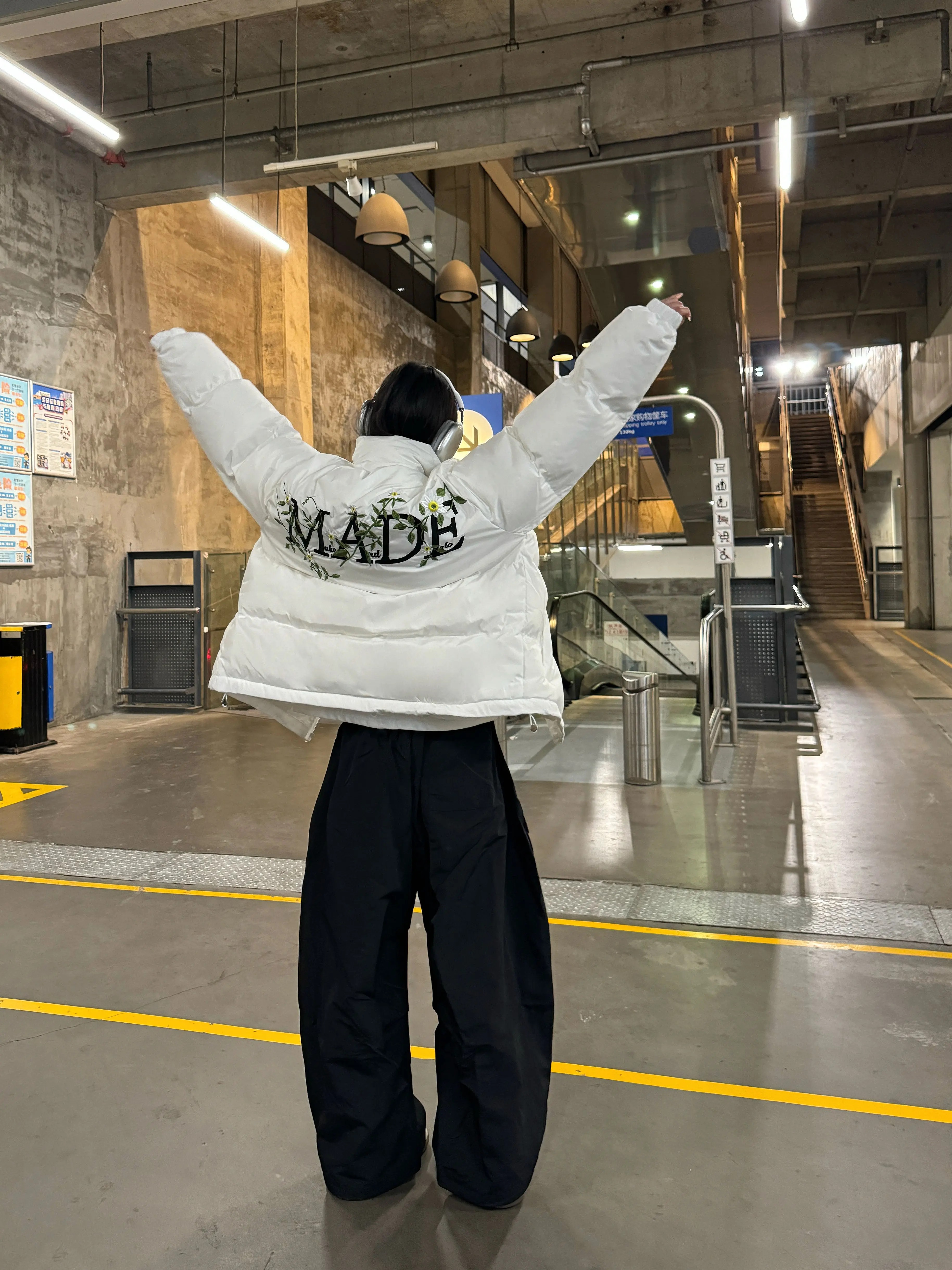 Unisex Floral Embroidery Cotton Puffer Jacket - Loose Fit, Thick Winter Coat, National Trend, Warm Outerwear Unisex Floral Embroidery Cotton Puffer Jacket - Loose Fit, Thick Winter Coat, National Trend, Warm Outerwear