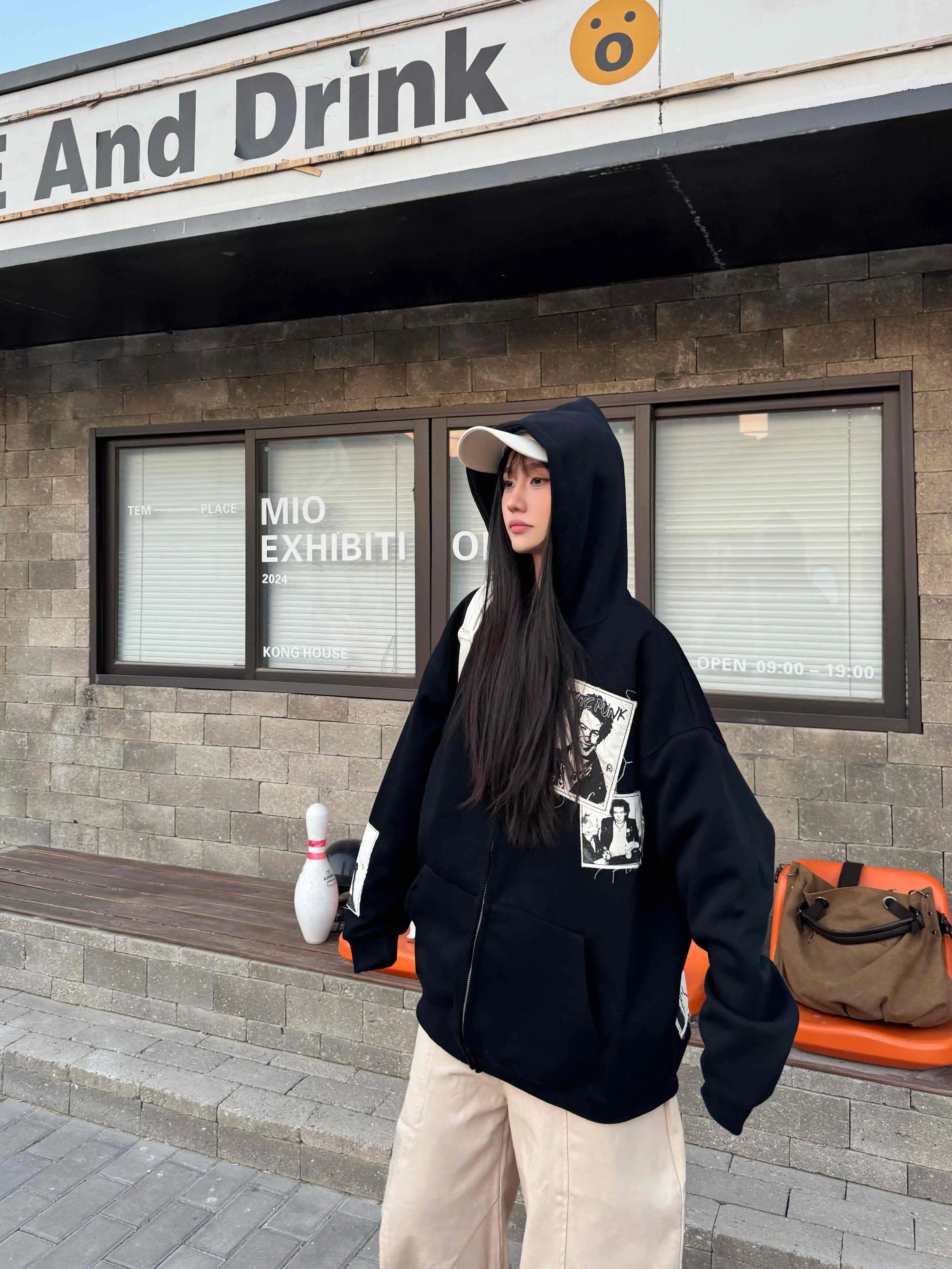 Unisex Loose Zip-Up Hoodie Cardigan with Amoeba Portrait Patch - American Street Style Niche Design Unisex Loose Zip-Up Hoodie Cardigan with Amoeba Portrait Patch - American Street Style Niche Design