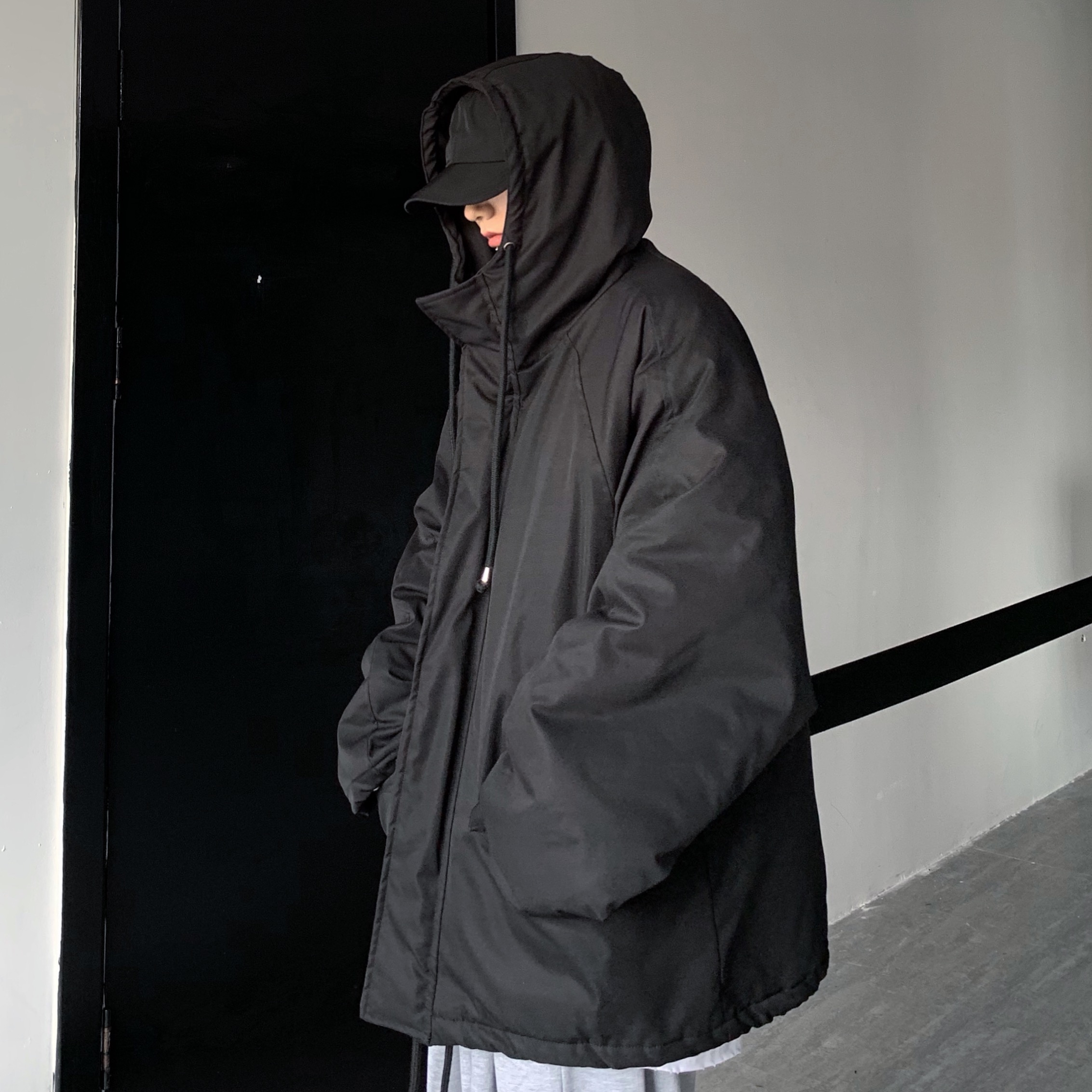 Unisex Oversized Mid-Length Padded Jacket - Trendy Cotton Coat for Autumn & Winter in Hong Kong Style