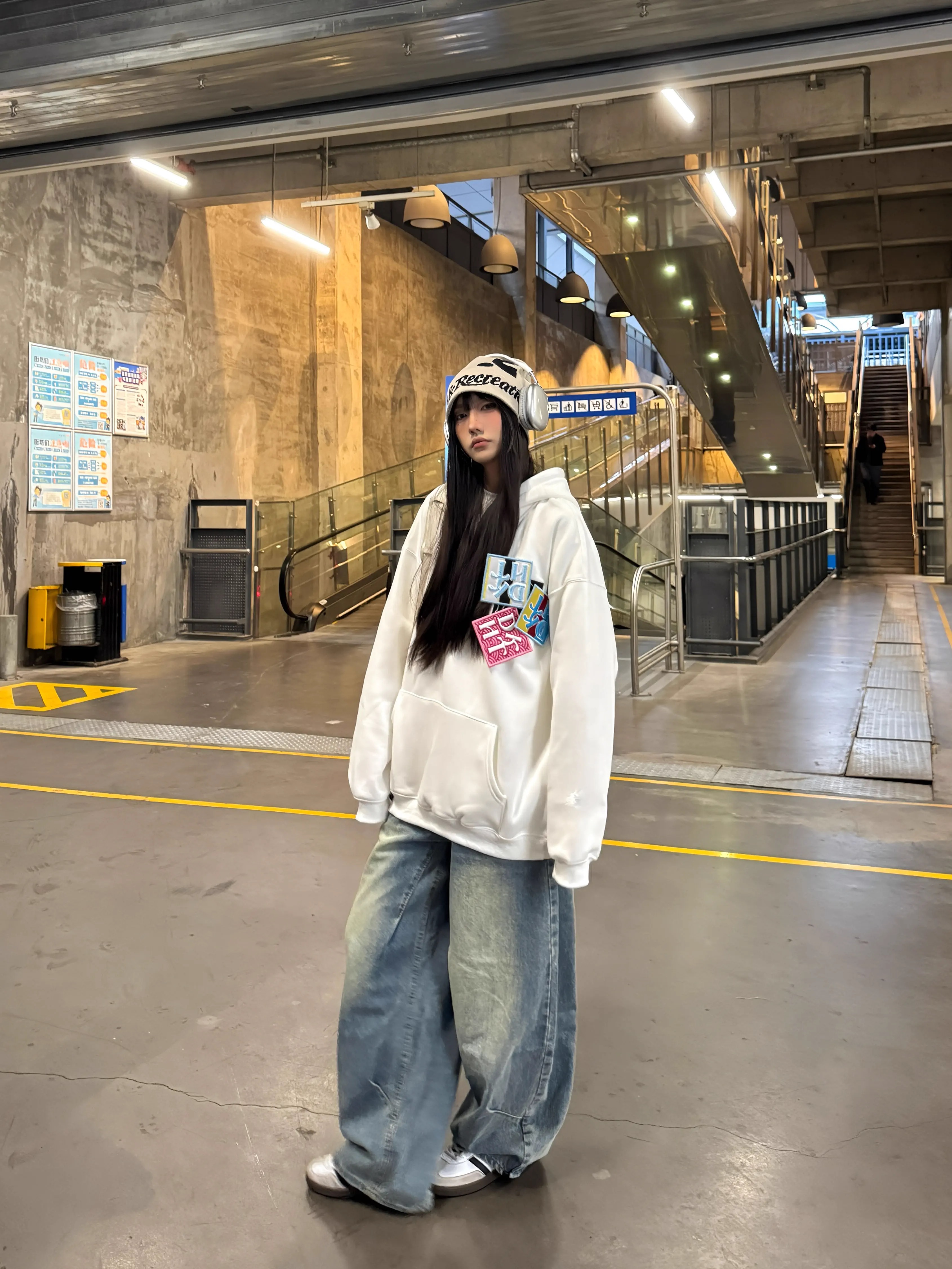 Unisex Velcro Letter Fleece Hoodie, 2025 Trendy Sweatshirt, Loose Fit, Versatile Style for Men and Women, Casual Streetwear Fashion Unisex Velcro Letter Fleece Hoodie, 2025 Trendy Sweatshirt, Loose Fit, Versatile Style for Men and Women, Casual Streetwear Fashion