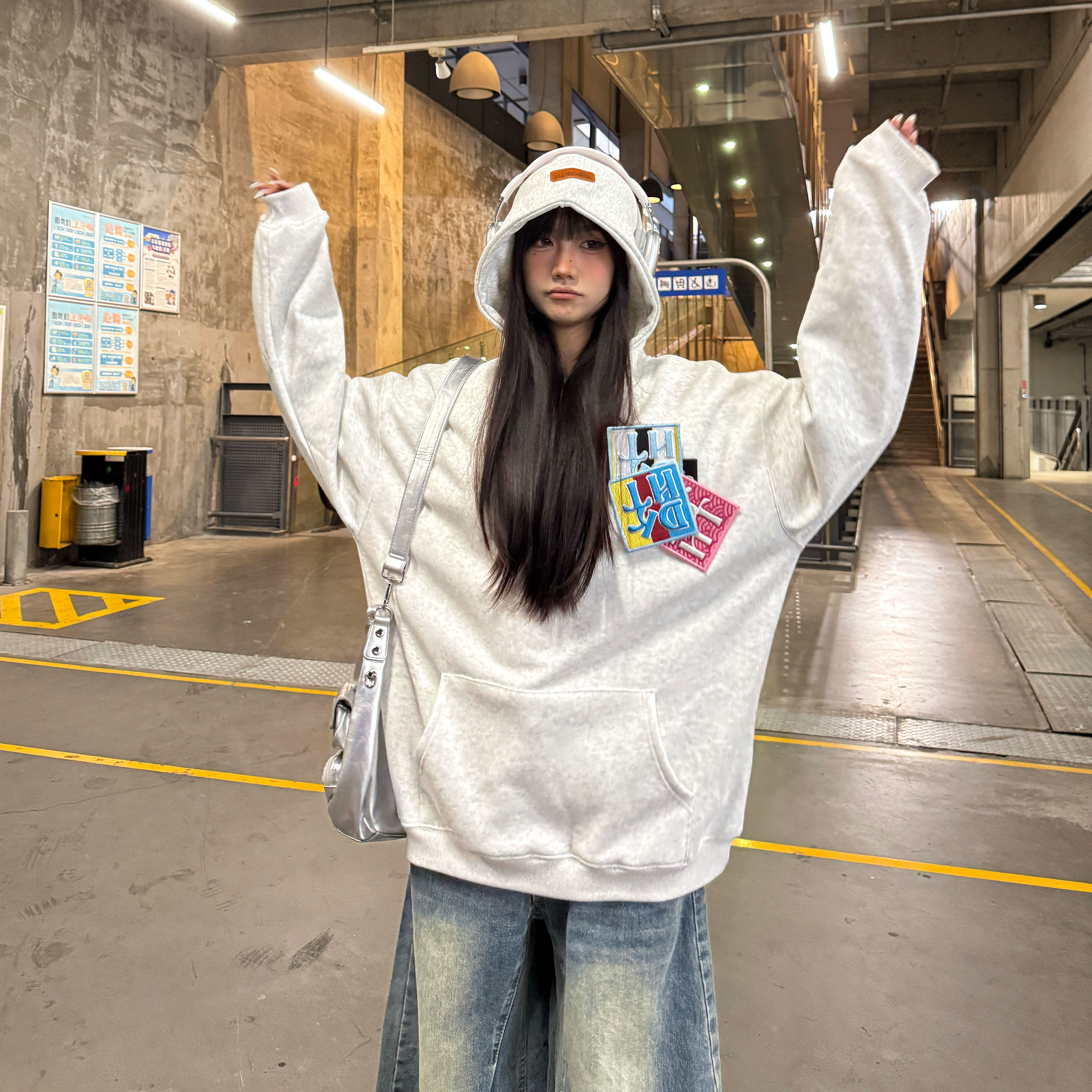 Unisex Velcro Letter Fleece Hoodie, 2025 Trendy Sweatshirt, Loose Fit, Versatile Style for Men and Women, Casual Streetwear Fashion Unisex Velcro Letter Fleece Hoodie, 2025 Trendy Sweatshirt, Loose Fit, Versatile Style for Men and Women, Casual Streetwear Fashion