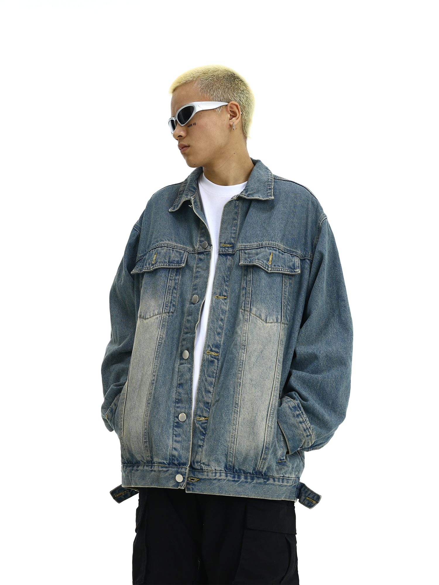 Unisex Vintage Washed Distressed Denim Jacket - American High Street Style, Trendy Polo Cardigan for Early Autumn
