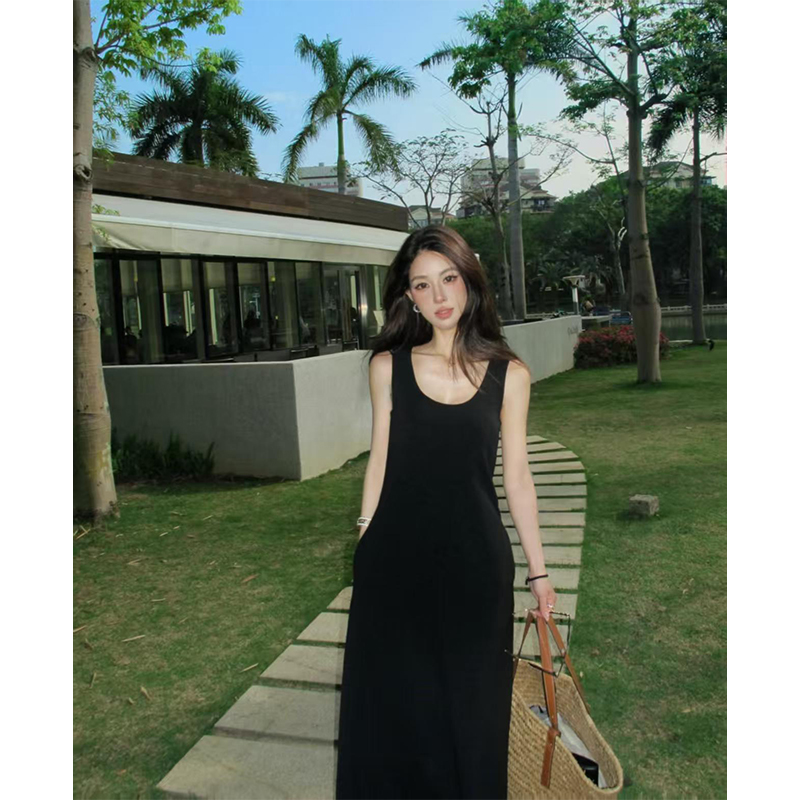 Urban Commuting Minimalist Slim Fit Sleeveless Dress for Women - Casual Versatile Long Skirt in 90s Style Urban Commuting Minimalist Slim Fit Sleeveless Dress for Women - Casual Versatile Long Skirt in 90s Style