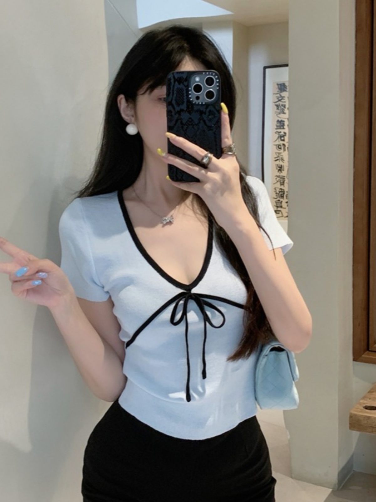 V-Neck Bow Tie Short Sleeve Cropped T-Shirt with Color-Blocking - Spicy Girl Pure Desire Style, Korean Fashion V-Neck Bow Tie Short Sleeve Cropped T-Shirt with Color-Blocking - Spicy Girl Pure Desire Style, Korean Fashion
