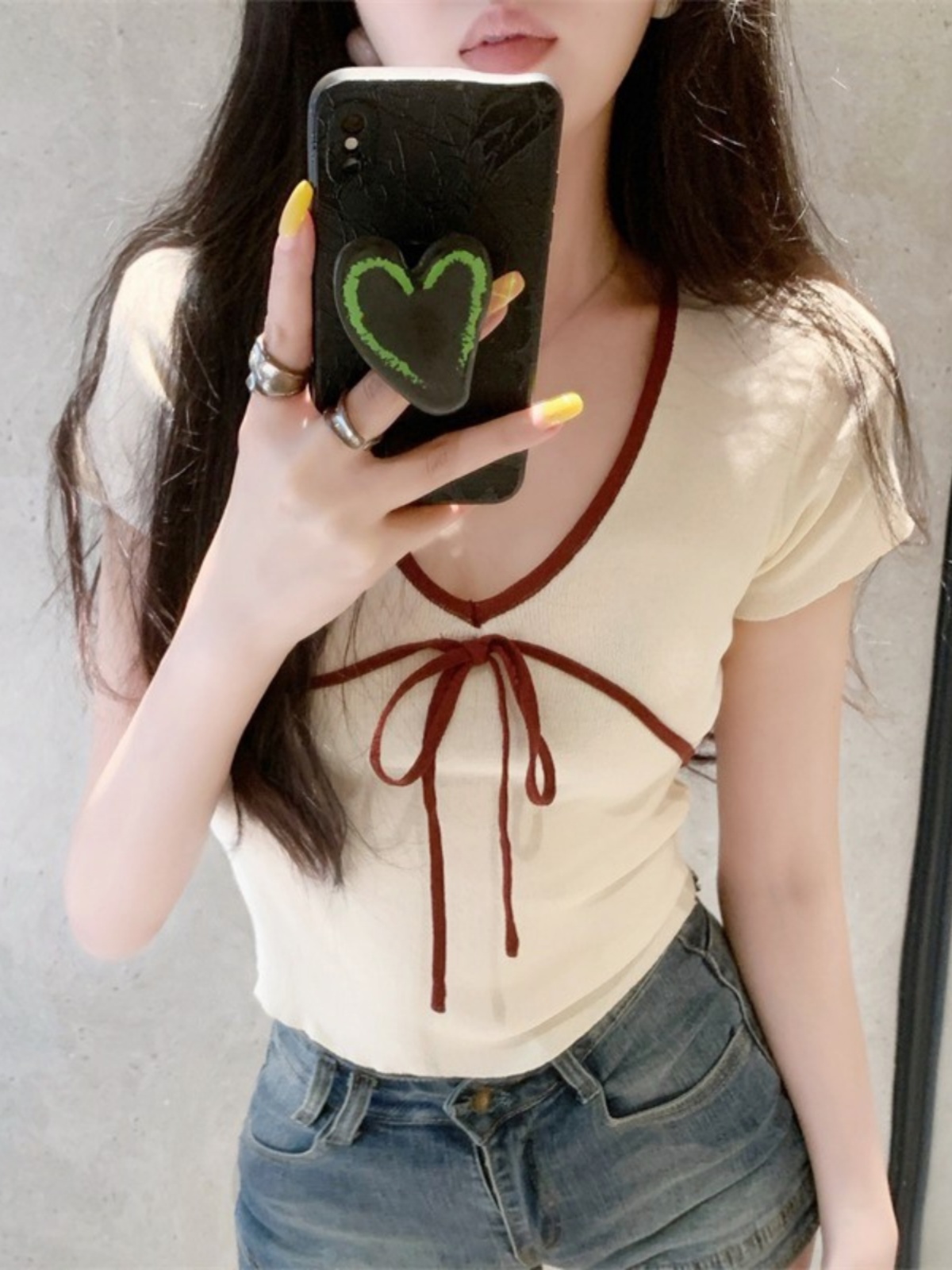 V-Neck Bow Tie Short Sleeve Cropped T-Shirt with Color-Blocking - Spicy Girl Pure Desire Style, Korean Fashion V-Neck Bow Tie Short Sleeve Cropped T-Shirt with Color-Blocking - Spicy Girl Pure Desire Style, Korean Fashion