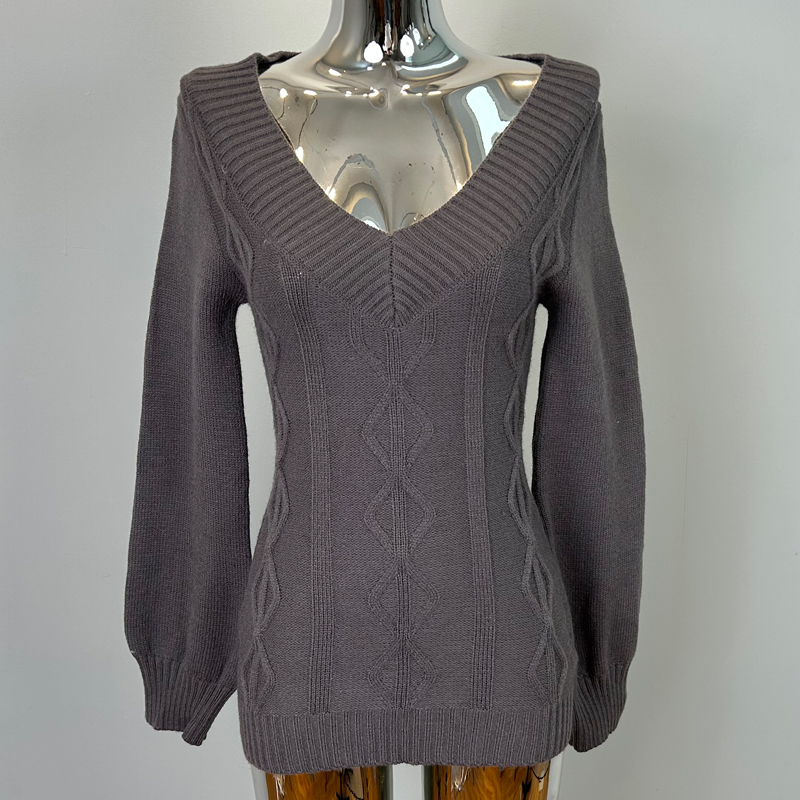 V-Neck Chest-Enhancing Cable Knit Sweater for Women - Slim-Fit, Waist-Cinching Pullover for Autumn & Winter, Niche Aesthetic Fashion