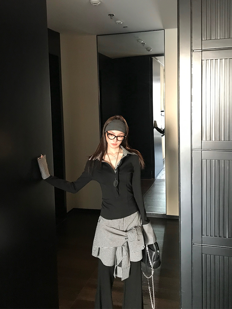 V-Neck Fake Two-Piece T-Shirt & Knitted Plaid Skirt Set - Trendy Hot Girl Fashion for Y2K Style V-Neck Fake Two-Piece T-Shirt & Knitted Plaid Skirt Set - Trendy Hot Girl Fashion for Y2K Style