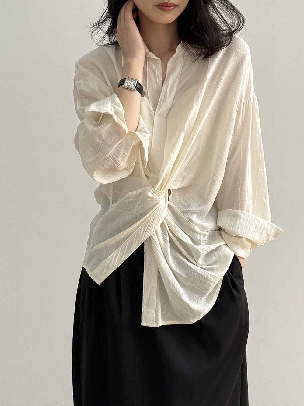 V-Neck Knot Irregular Waist Long Sleeve Women's Top - High-End Loose Style for Spring Summer 2025, Unique Fashion Statement V-Neck Knot Irregular Waist Long Sleeve Women's Top - High-End Loose Style for Spring Summer 2025, Unique Fashion Statement