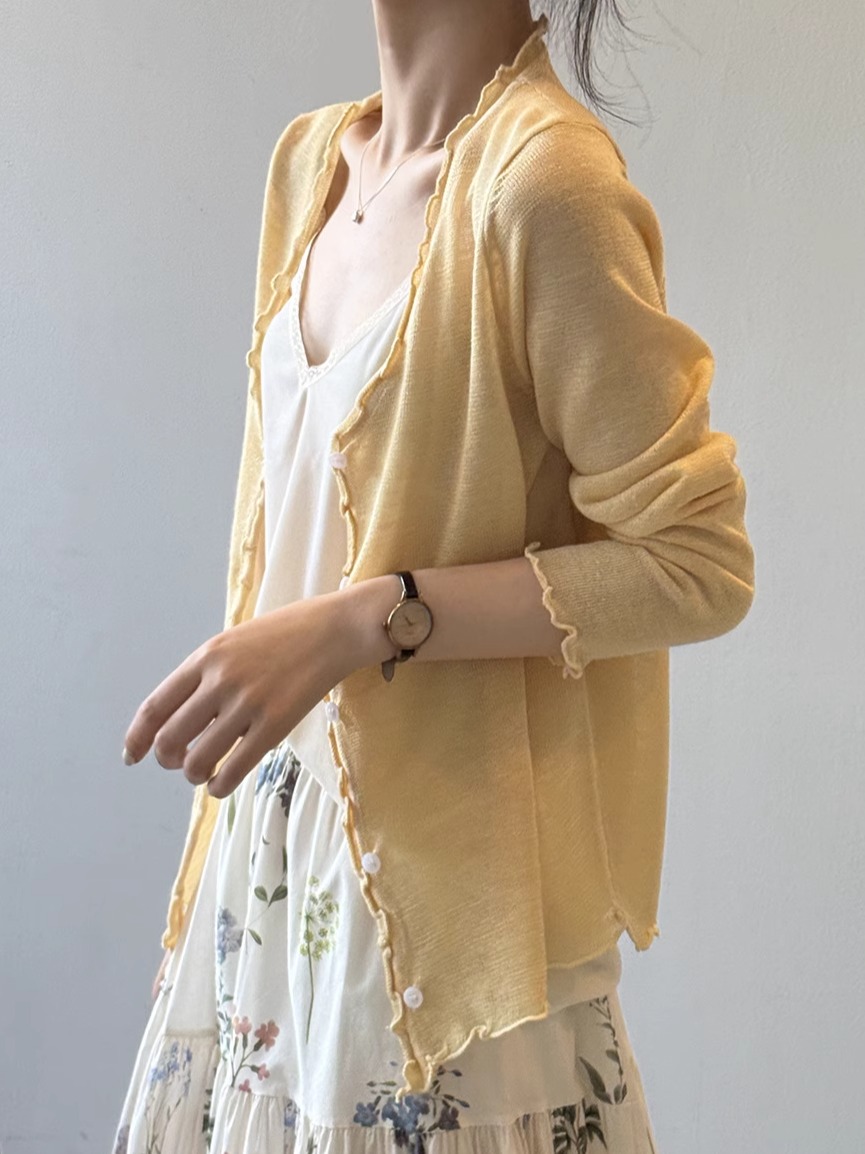 V-Neck Lace Trim Knitted Cardigan for Women - Thin Summer Jacket, Solid Color, Lightweight Sun Protection Outerwear for Air Conditioning V-Neck Lace Trim Knitted Cardigan for Women - Thin Summer Jacket, Solid Color, Lightweight Sun Protection Outerwear for Air Conditioning