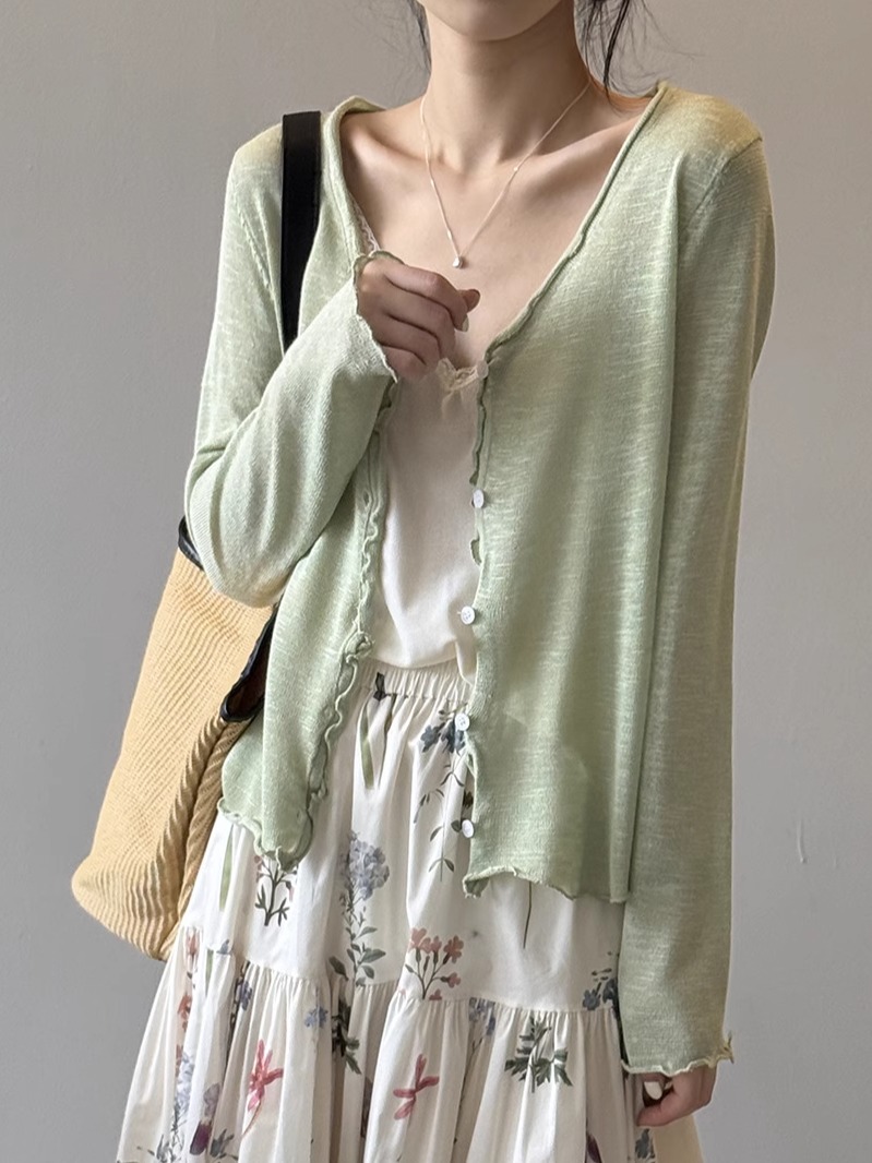 V-Neck Lace Trim Knitted Cardigan for Women - Thin Summer Jacket, Solid Color, Lightweight Sun Protection Outerwear for Air Conditioning V-Neck Lace Trim Knitted Cardigan for Women - Thin Summer Jacket, Solid Color, Lightweight Sun Protection Outerwear for Air Conditioning