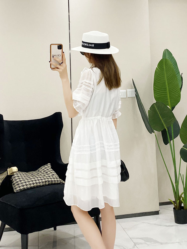 V-Neck Pleated Ruffle Lace Trim Tie Waist Solid Color Dress - European Summer Style for Women V-Neck Pleated Ruffle Lace Trim Tie Waist Solid Color Dress - European Summer Style for Women