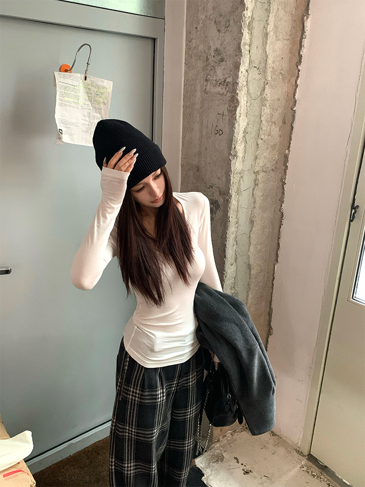 V-Neck Slim Fit Tencel Long Sleeve T-Shirt for Women - Cloud Shadow Whisper Base Layer - Spring Fashion Essential