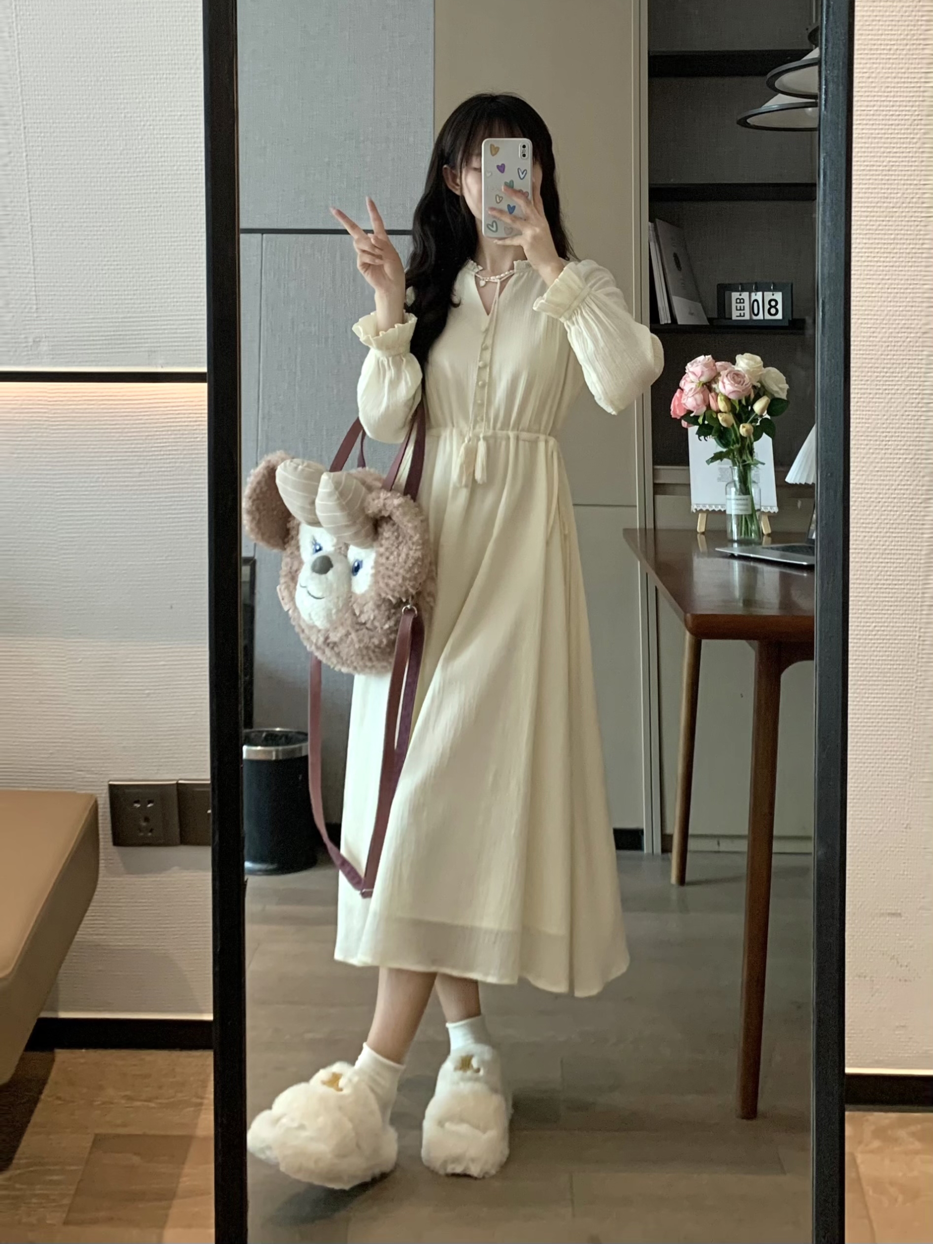 V-Neck White Waist-Design Slimming Elegant Vintage Long Sleeve Dress for Early Spring Vacation - 90s Inspired Fashion