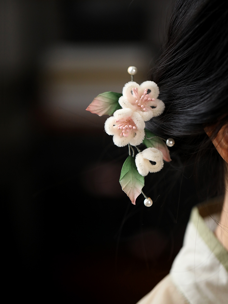 Velvet Floral Hairpin for Women, Ancient Style Hanfu Hair Accessories, Autumn Winter Bun Clip, Qipao Side Clip, Fairy Aesthetic Velvet Floral Hairpin for Women, Ancient Style Hanfu Hair Accessories, Autumn Winter Bun Clip, Qipao Side Clip, Fairy Aesthetic