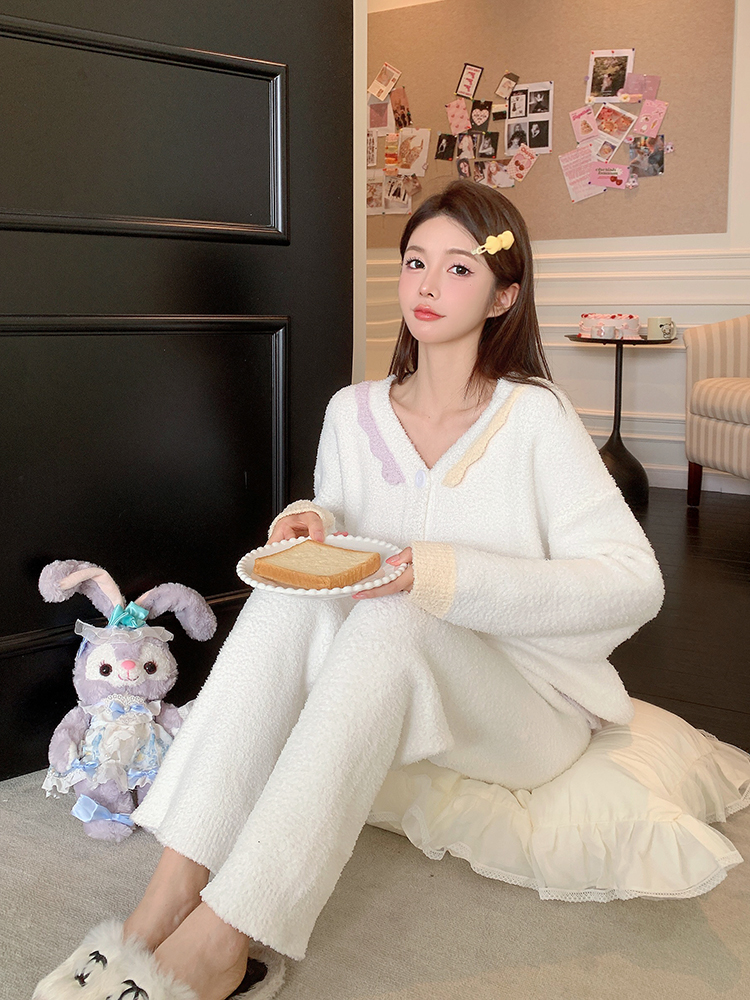 Velvet Half-Side Pajamas for Women, Coral Fleece Cardigan, Thickened Home Wear for Spring & Autumn, Winter Style 2025 Velvet Half-Side Pajamas for Women, Coral Fleece Cardigan, Thickened Home Wear for Spring & Autumn, Winter Style 2025