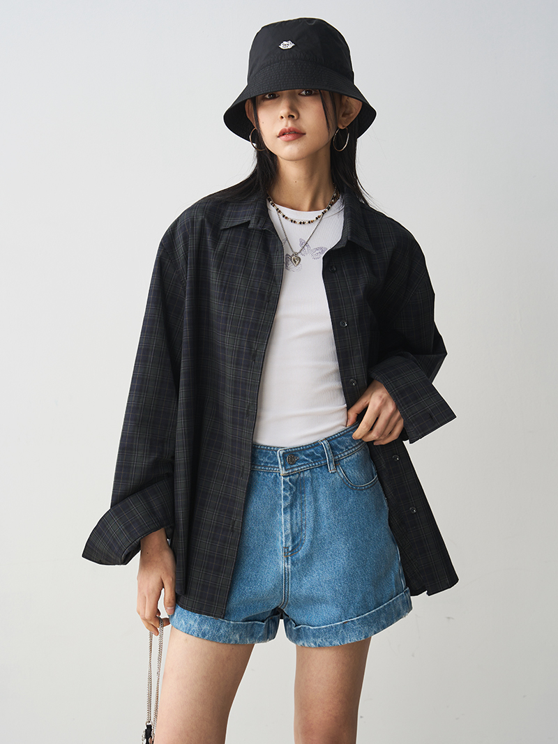 Versatile Loose Vintage Plaid Shirt for Women in Green Blue Check - Pure Cotton Long Sleeve Layering Jacket, Perfect for Y2K Style Versatile Loose Vintage Plaid Shirt for Women in Green Blue Check - Pure Cotton Long Sleeve Layering Jacket, Perfect for Y2K Style
