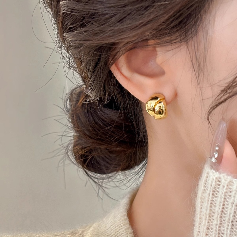 Versatile Niche Design Earrings for Women - Chic Statement Jewelry for Every Occasion Versatile Niche Design Earrings for Women - Chic Statement Jewelry for Every Occasion