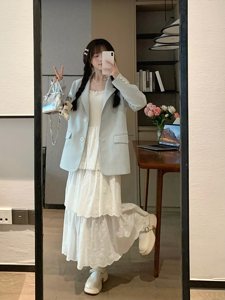 Versatile Oversized Blazer for Women - Soft Korean Style, Loose-Fitting, Slimming, Wrinkle-Free, Perfect for Casual Spring Looks Versatile Oversized Blazer for Women - Soft Korean Style, Loose-Fitting, Slimming, Wrinkle-Free, Perfect for Casual Spring Looks