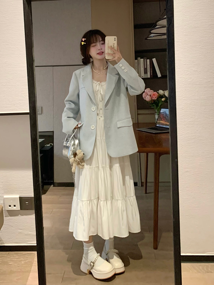 Versatile Oversized Blazer for Women - Soft Korean Style, Loose-Fitting, Slimming, Wrinkle-Free, Perfect for Casual Spring Looks Versatile Oversized Blazer for Women - Soft Korean Style, Loose-Fitting, Slimming, Wrinkle-Free, Perfect for Casual Spring Looks