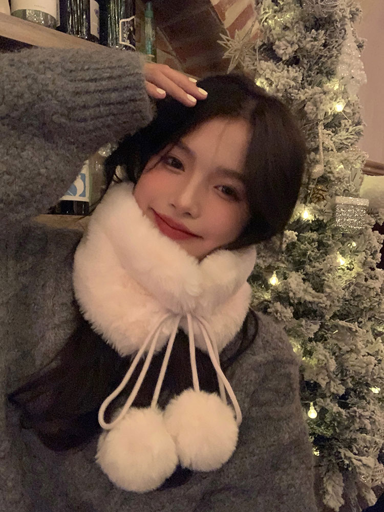Versatile Plush Faux Fur Scarf with Pom-Pom for Women - Cute Korean Style Winter Accessory, Autumn Fashion, Cozy Fur Collar Versatile Plush Faux Fur Scarf with Pom-Pom for Women - Cute Korean Style Winter Accessory, Autumn Fashion, Cozy Fur Collar