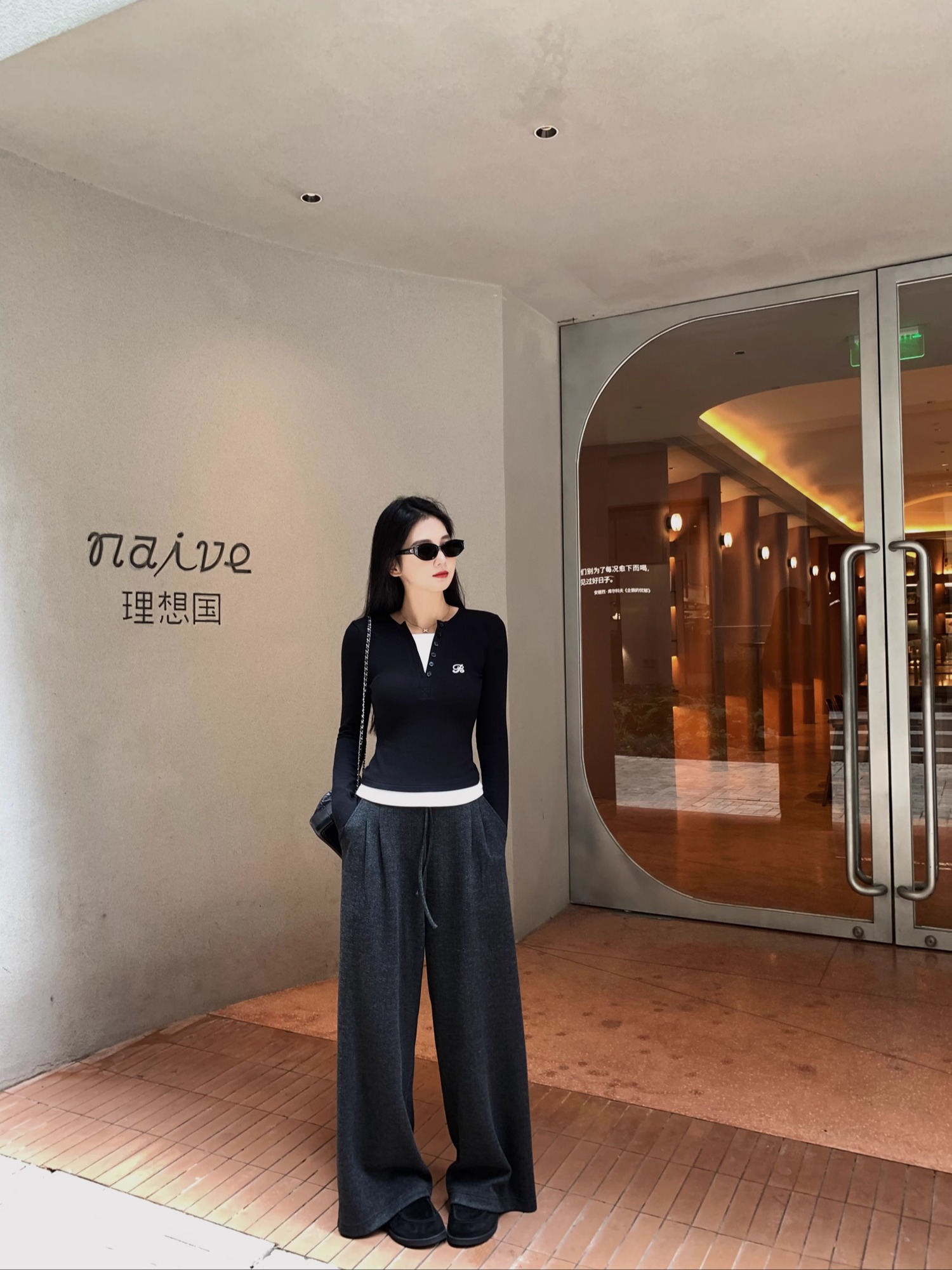 Versatile Slim-Fit Long Sleeve Shirt - 3-Color Embroidered Contrasting Shoulder Faux Two-Piece Design Versatile Slim-Fit Long Sleeve Shirt - 3-Color Embroidered Contrasting Shoulder Faux Two-Piece Design