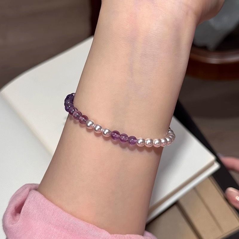 Versatile Strawberry Crystal Bracelet for Women - Minimalist Beaded High-End Hand Accessory, Perfect Birthday Gift Versatile Strawberry Crystal Bracelet for Women - Minimalist Beaded High-End Hand Accessory, Perfect Birthday Gift