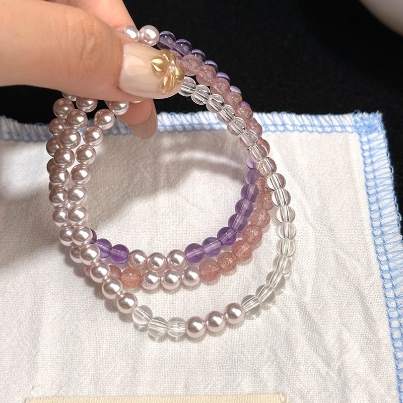 Versatile Strawberry Crystal Bracelet for Women - Minimalist Beaded High-End Hand Accessory, Perfect Birthday Gift Versatile Strawberry Crystal Bracelet for Women - Minimalist Beaded High-End Hand Accessory, Perfect Birthday Gift