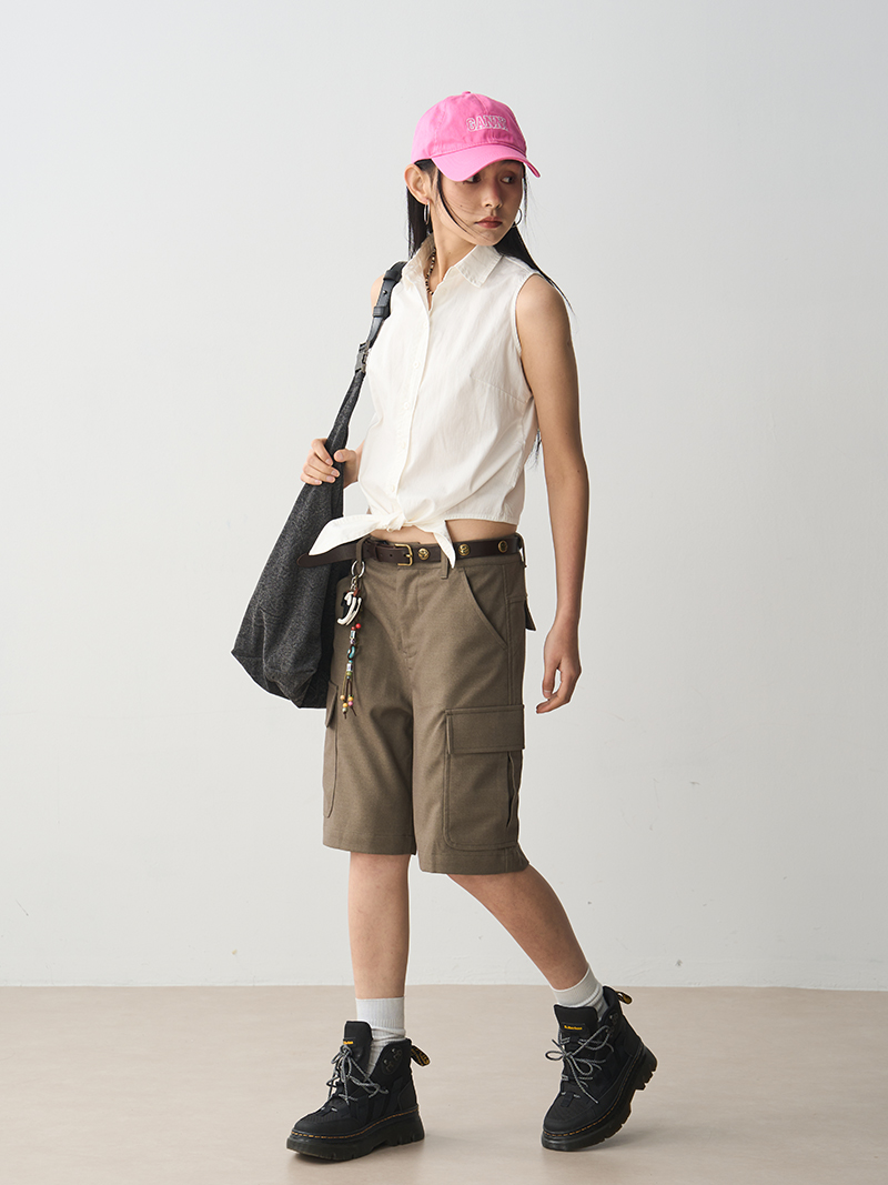 Versatile Women's Cargo Pants - Loose Straight Mid-Length Shorts with Large Pockets, Trendy Summer Style for Effortless Fashion Versatile Women's Cargo Pants - Loose Straight Mid-Length Shorts with Large Pockets, Trendy Summer Style for Effortless Fashion