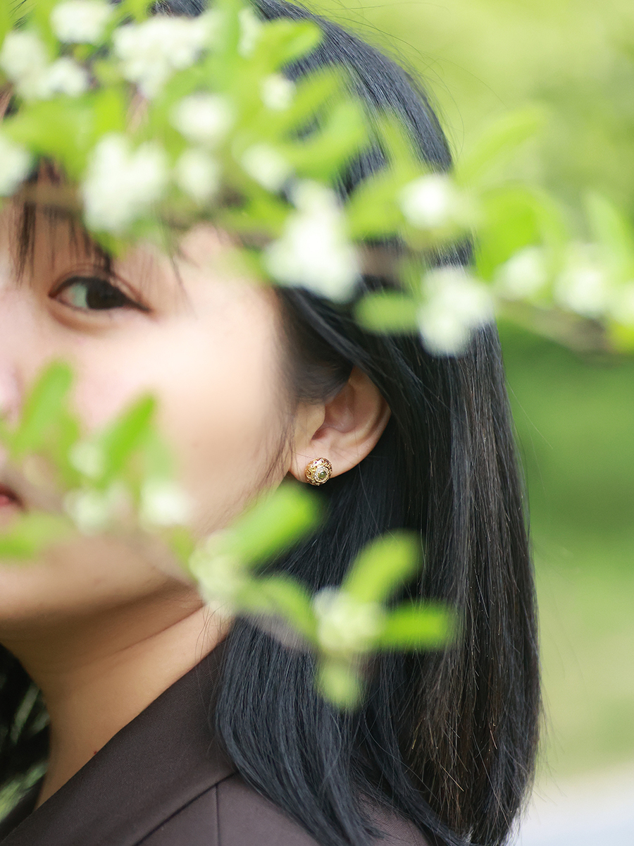 Vintage 925 Silver Plated Gold Cloud Pattern Hollowed Out Jade Zircon Round Earrings - Unique Mother's Day Jewelry Gift Vintage 925 Silver Plated Gold Cloud Pattern Hollowed Out Jade Zircon Round Earrings - Unique Mother's Day Jewelry Gift
