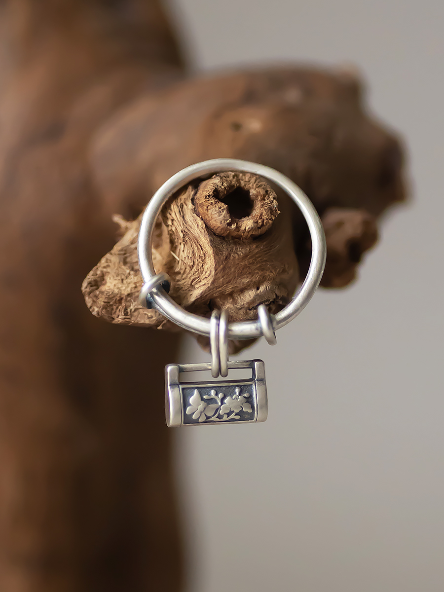 Vintage Adjustable S925 Pure Silver Ring with Simple Lock Design and Ethnic Carving, Boho Chic Style Vintage Adjustable S925 Pure Silver Ring with Simple Lock Design and Ethnic Carving, Boho Chic Style