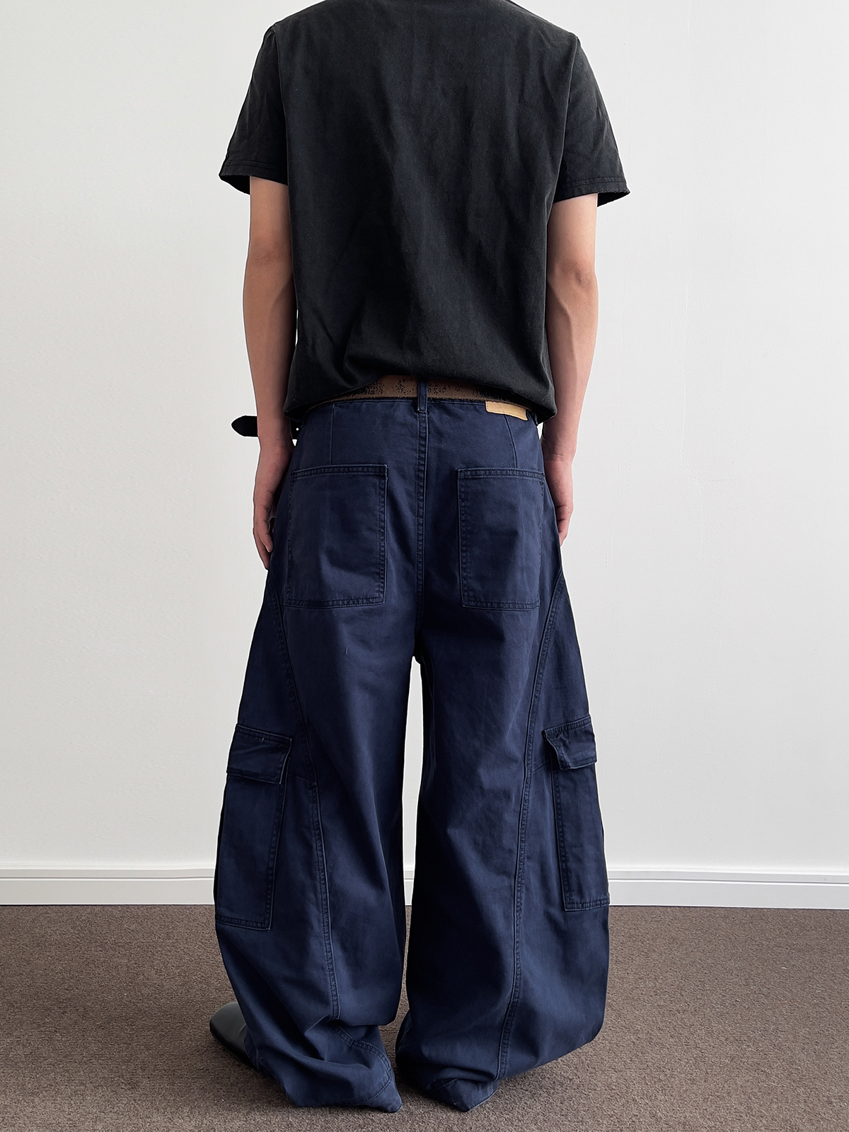 Vintage American Distressed Wide-Leg Work Pants for Men and Women - Curved Knife Straight Casual Trousers Vintage American Distressed Wide-Leg Work Pants for Men and Women - Curved Knife Straight Casual Trousers