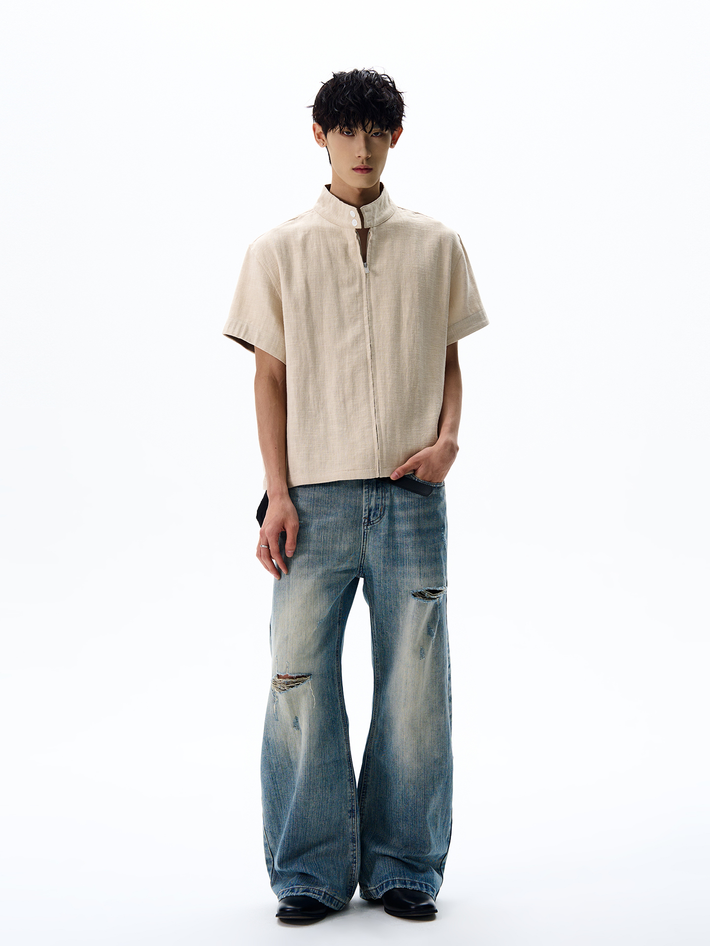 Vintage American Linen Stand-Collar Cardigan Shirt - Trendy Cropped Top for Summer - Chic Old-Money Style Vintage American Linen Stand-Collar Cardigan Shirt - Trendy Cropped Top for Summer - Chic Old-Money Style