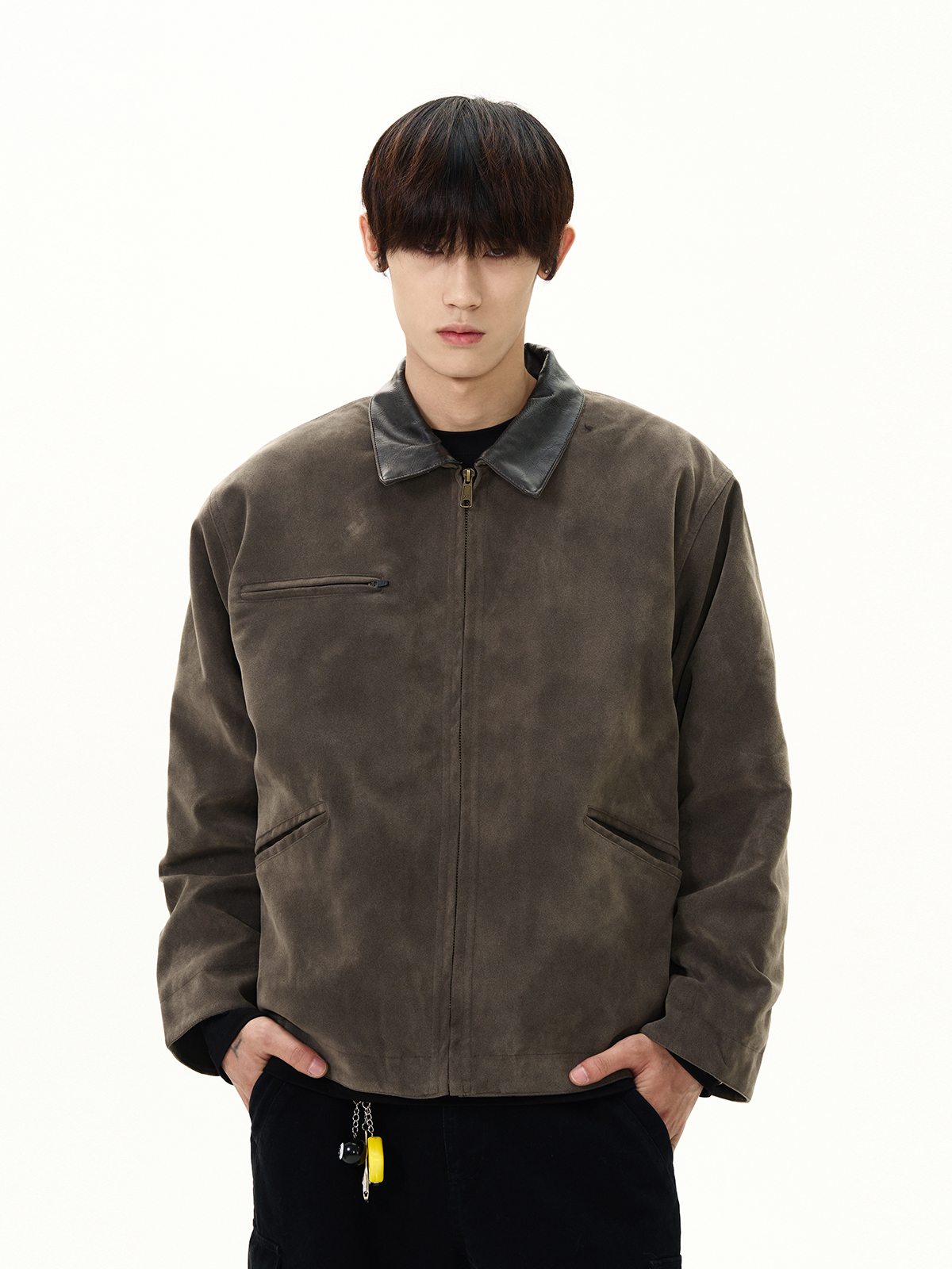 Vintage American Suede Leather Jacket for Women - High Street Detroit Style, Clean Fit, Short Lapel, Thickened Coat Vintage American Suede Leather Jacket for Women - High Street Detroit Style, Clean Fit, Short Lapel, Thickened Coat