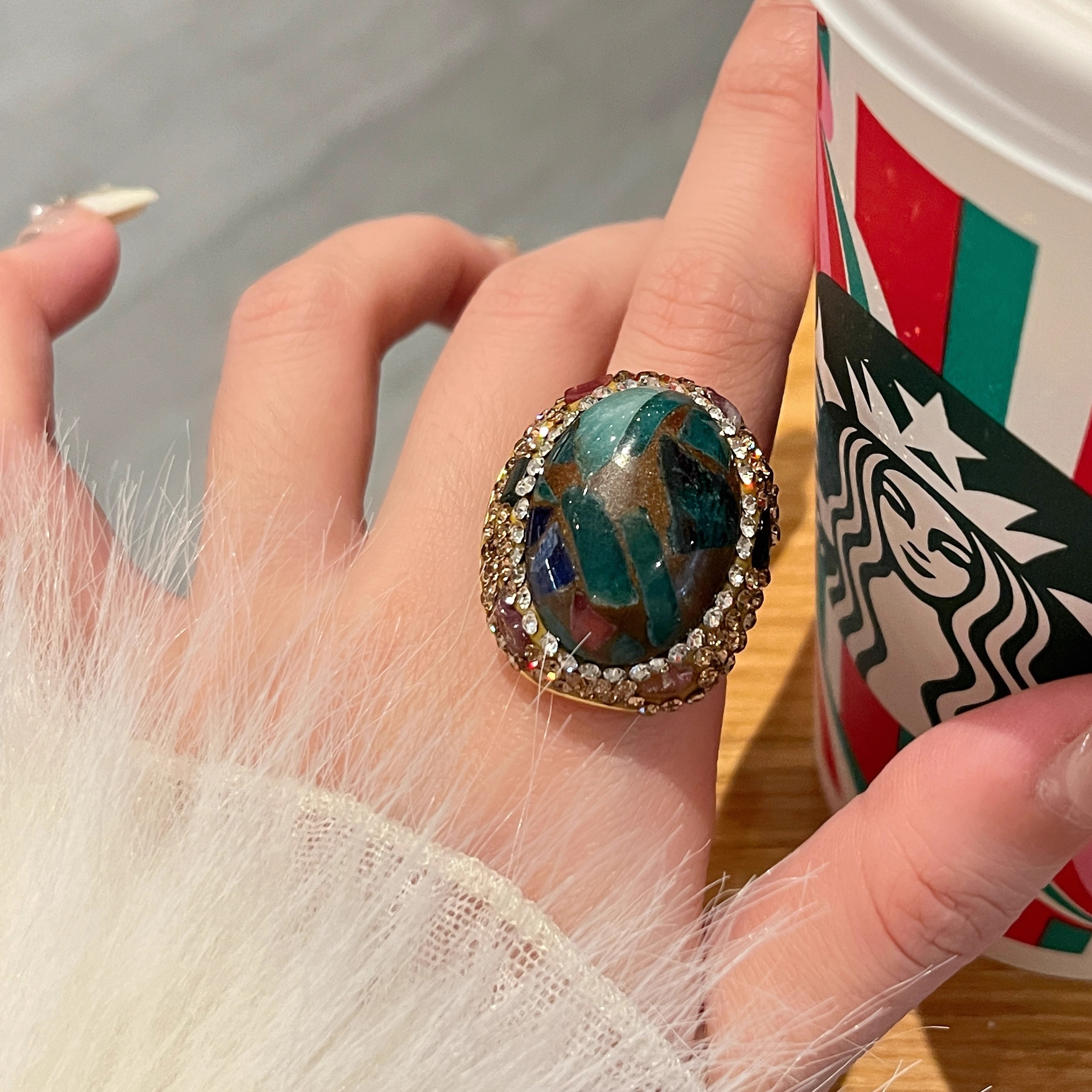 Vintage Artistic Oil Painting Ring for Women - High-End Turquoise and Red French Style Index Finger Jewelry, Unique Personality Piece