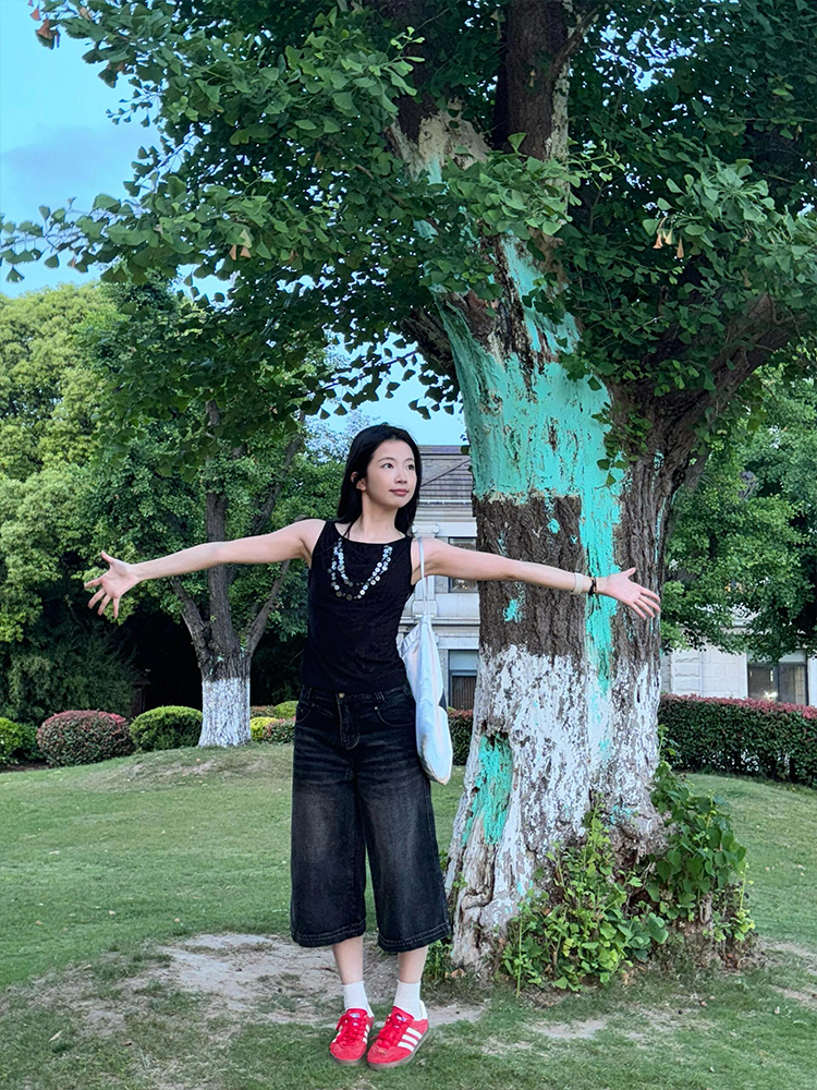 Vintage Black Cropped Wide-Leg Jeans for Women - High-Waisted Loose-Fitting Trendy Summer Pants Vintage Black Cropped Wide-Leg Jeans for Women - High-Waisted Loose-Fitting Trendy Summer Pants