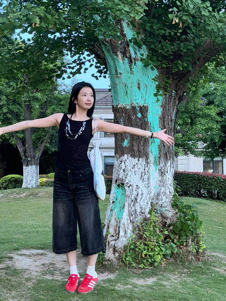 Vintage Black Cropped Wide-Leg Jeans for Women - High-Waisted Loose-Fitting Trendy Summer Pants Vintage Black Cropped Wide-Leg Jeans for Women - High-Waisted Loose-Fitting Trendy Summer Pants