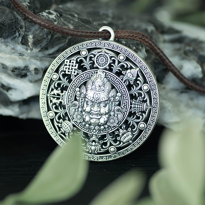 Vintage Chinese Style Divine Heart Pure Silver 999 Compass Vajra Hollow Carved Pendant Necklace - Eight Treasures Design