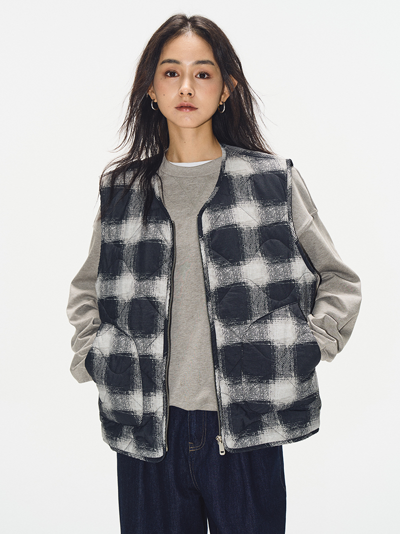 Vintage Digital Grid Print Cotton Vest for Women - Sleeveless Gourd Jacket for Autumn Winter - Retro 90s Style Waistcoat Vintage Digital Grid Print Cotton Vest for Women - Sleeveless Gourd Jacket for Autumn Winter - Retro 90s Style Waistcoat