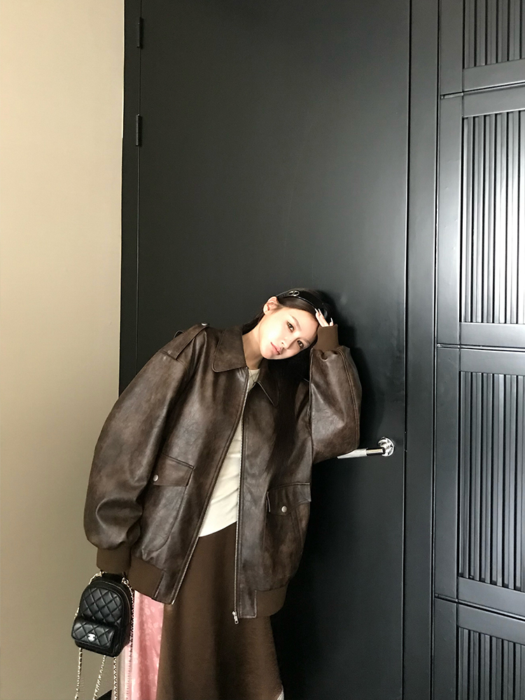 Vintage Distressed Brown Leather Motorcycle Jacket for Women - Short Coat, California Night Ride Style, Perfect for Spring Fashion