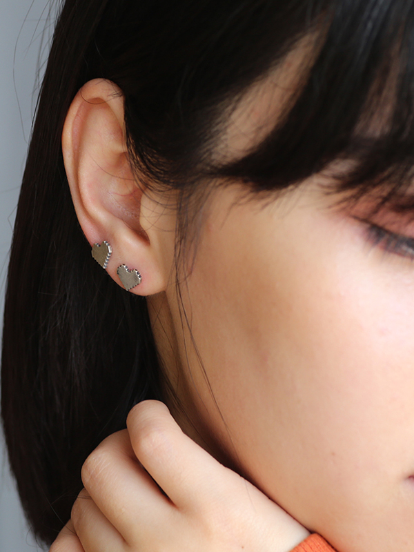 Vintage Distressed Mosaic Heart Pixel Couple Earrings in 925 Sterling Silver - Trendy Zigzag Design for Unique Style