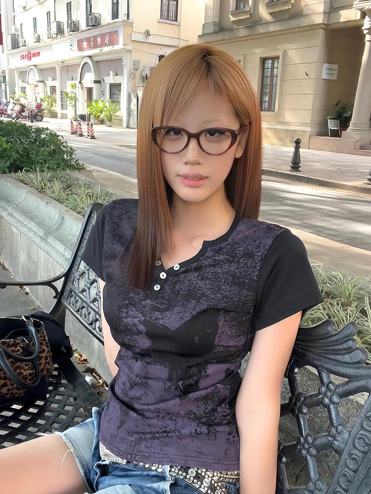 Vintage Eccentric Hot Girl Printed Short-Sleeve T-Shirt - Summer Casual Slimming Top for Y2K and 90s Style Fashion Vintage Eccentric Hot Girl Printed Short-Sleeve T-Shirt - Summer Casual Slimming Top for Y2K and 90s Style Fashion