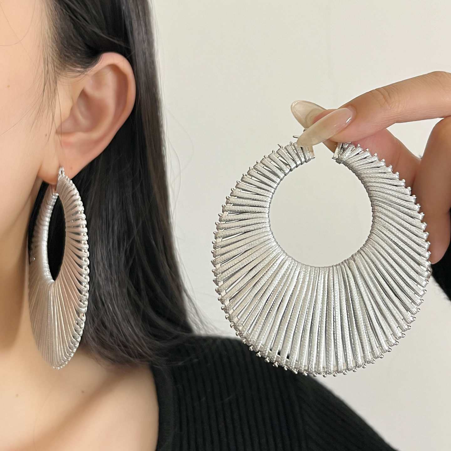 Vintage Exaggerated Woven Wrap Earrings for Women - Light Luxury High-End Large Hoop Dress Accessories, Versatile Fashion Statement Vintage Exaggerated Woven Wrap Earrings for Women - Light Luxury High-End Large Hoop Dress Accessories, Versatile Fashion Statement