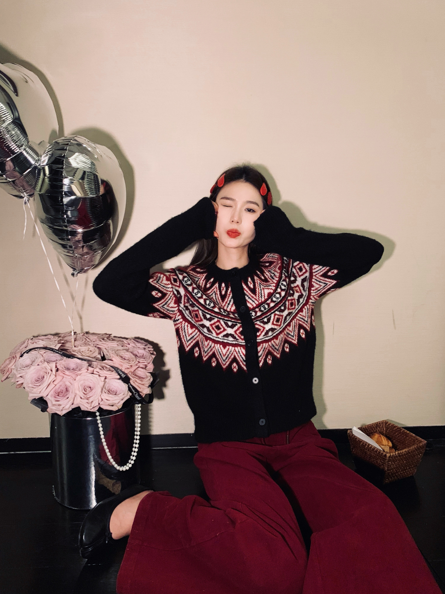 Vintage Fair Isle Round Neck Cardigan Sweater for Women - Limited Edition Heavy Embroidery Christmas Style Vintage Fair Isle Round Neck Cardigan Sweater for Women - Limited Edition Heavy Embroidery Christmas Style
