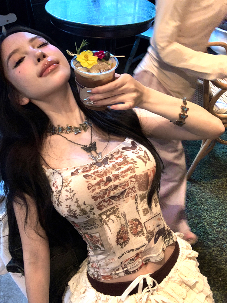 Vintage Floral Waist-Defining Dress for Women with Cropped Cami Top - 90s Inspired Milk Royal Little Mustang Design